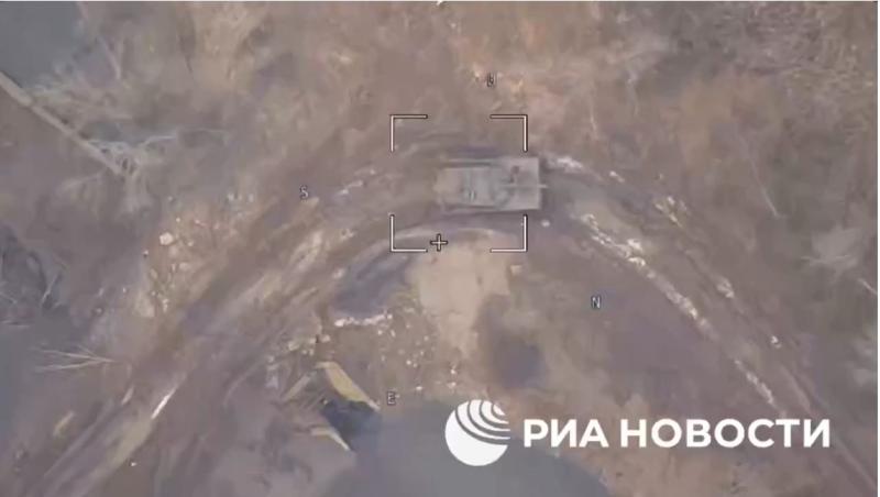Lepo gorijo »Leopardi«: Posnetek uničenja nemških tankov v Donecku