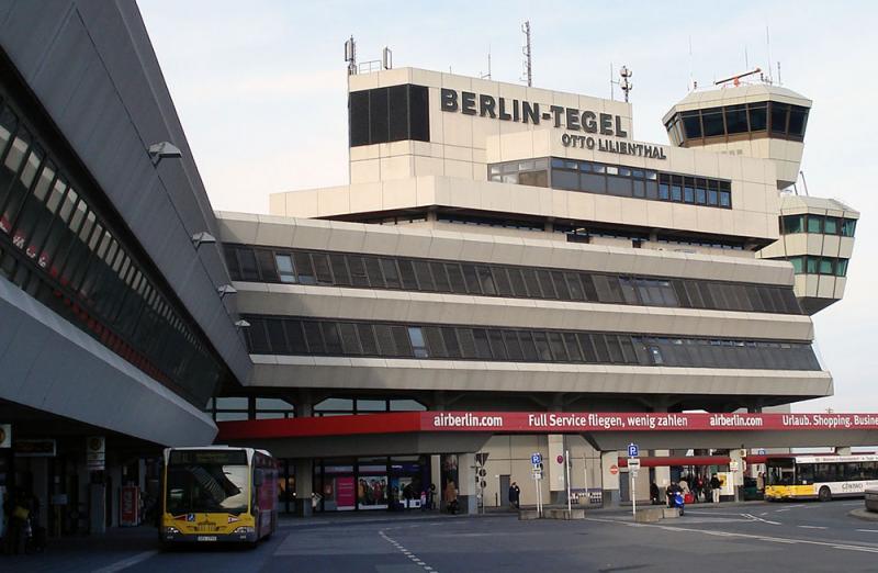 Zaradi stavke na berlinskih letališčih danes odpovedanih okoli 650 letov