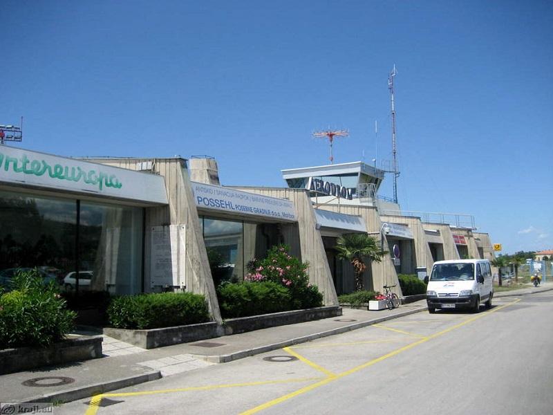 Na portoroškem letališču v prvem polletju prepeljali dobrih 10.000 potnikov