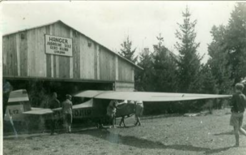 Razstava Jadralno letalstvo na Blokah- ob 80-letnici dograditve letalskega centra