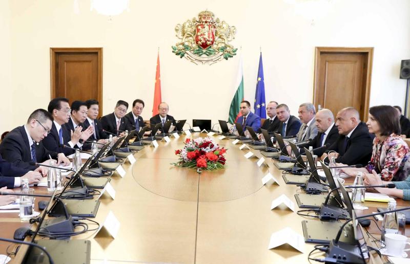 Kitajski premier v Sofiji: Kitajska bo nadaljevala s politiko odpiranja svetu