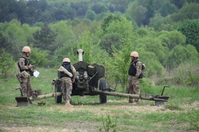 Ameriške havbice M-777 že v rokah ruskih sil
