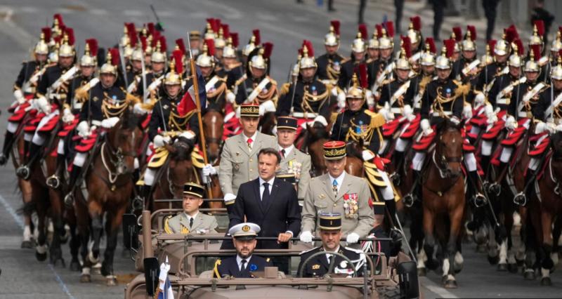 Francozi izžvižgali Macrona med parado ob dnevu padca Bastilje (VIDEO)