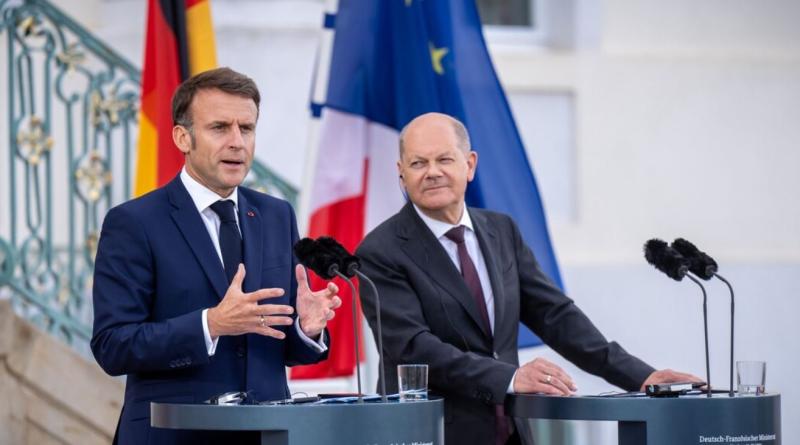 Macron: Izjava generala Sirskega o francoskih inštruktorjih v vojski Ukrajine »neusklajena«
