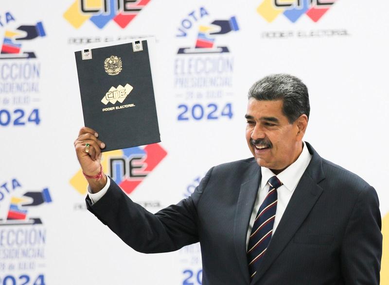Iz Venezuele, prestolnice protiimperializma: v ritmih salse proti lažem opozicije in grožnjam z vojaškimi intervencijami