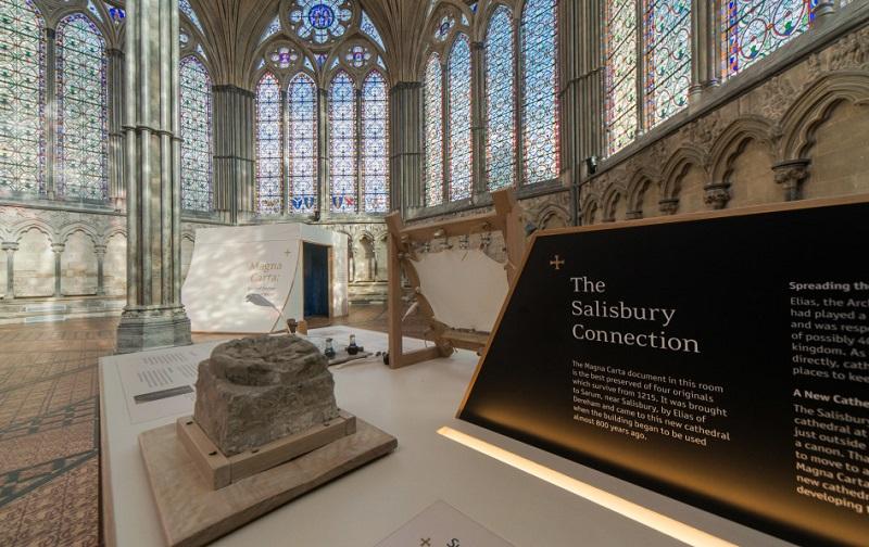 V katedrali v Salisburyju skušal ukrasti Veliko listino svoboščin
