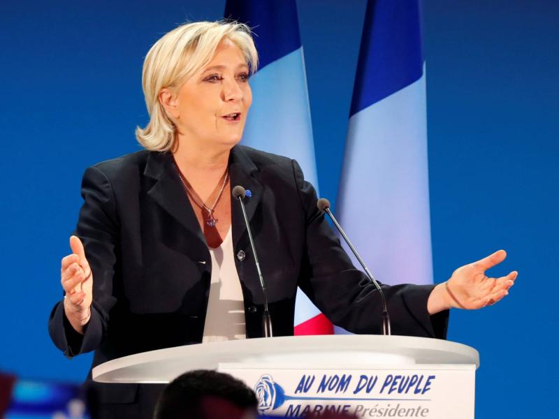 Marine Le Pen: EU nam je obljubila mir, a je vso svojo energijo patološko usmerila v vojni projekt!