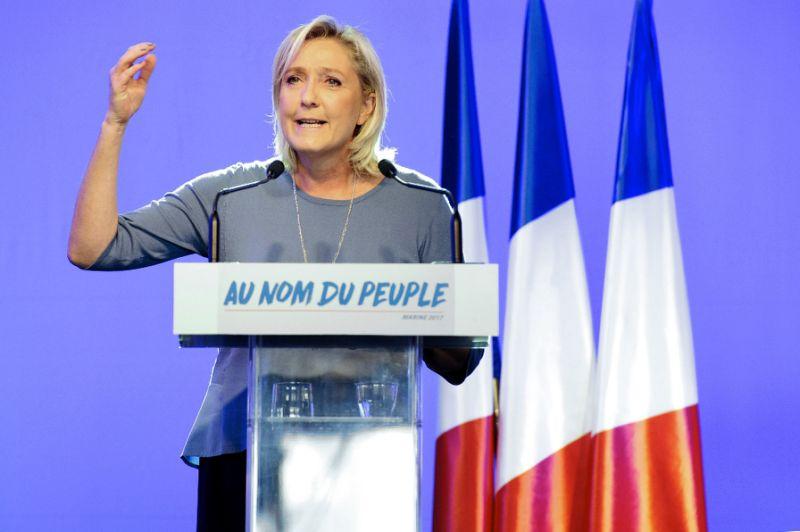 Predsedniške volitve v Franciji po mnenju francoskih evroposlancev na kocko postavljajo prihodnost EU