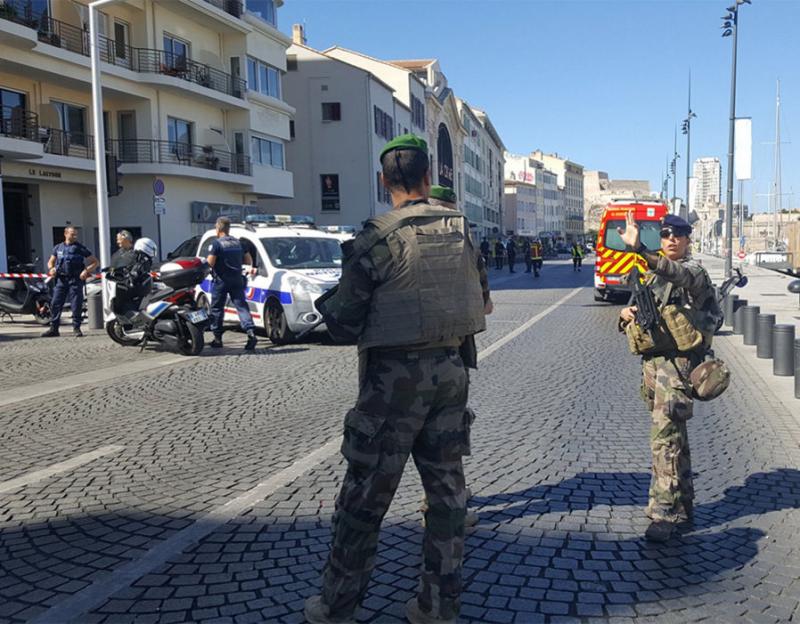 V Marseillu moški z nožem ubil dve ženski