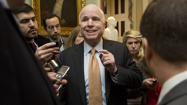 McCain: Putin predstavlja večjo grožnjo kot Islamska država