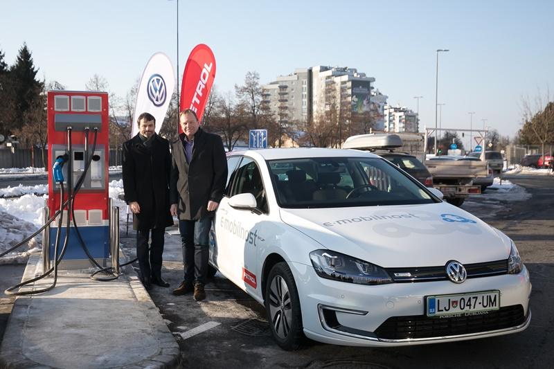 Petrol in Volkswagen vztrajno na poti k množični električni mobilnosti 