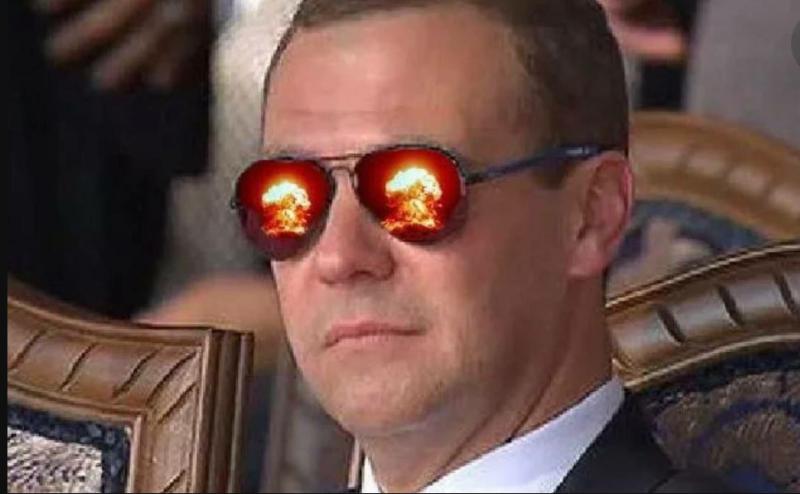 Medvedjev razkril, ali bi pritisnil na »rdeči gumb«