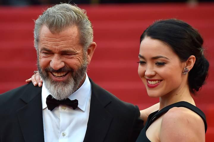Mel Gibson pri 61 letih devetič postal oče