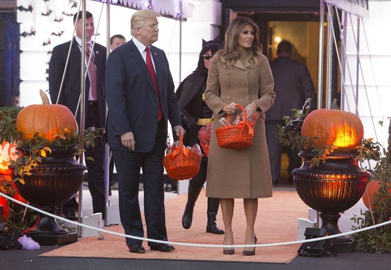 Prva dama ZDA Melania Trump pripravlja Belo hišo na Noč čarovnic