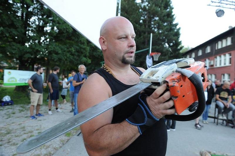 V Kočevju peto svetovno prvenstvo v metu motorne žage