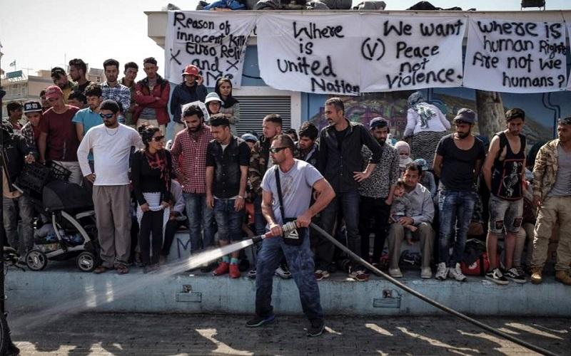 Policija končala protest ter izgrede zaradi migrantov nad prebivalci na Lezbosu