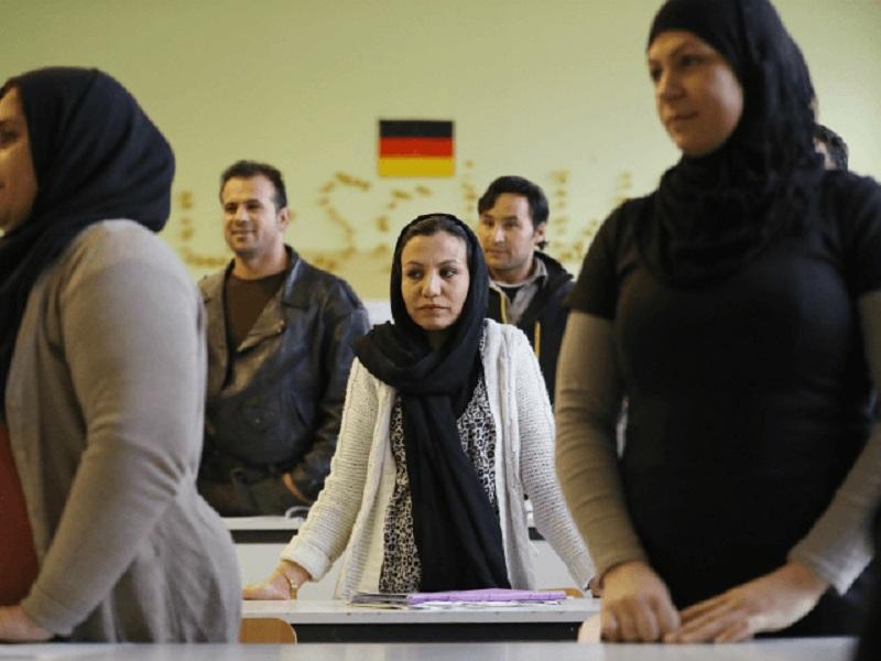 Nemčija preiskuje postopke za pridobitev azila
