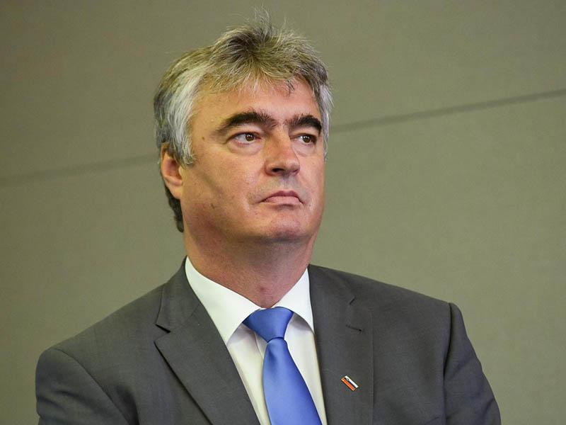 Odkrito iz Evropskega parlamenta - Od Le Penove do Junckerja / Milan Zver
