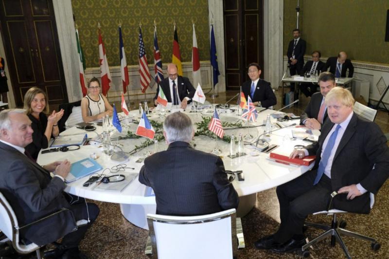Ob robu zunanjih ministrov G7 o razmerah v Siriji