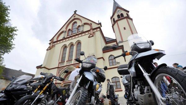 V Mirni Peči 19. vseslovenski blagoslov motorjev in motoristov