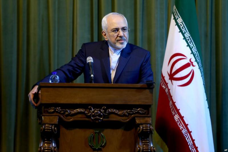 Iranski zunanji minister Trumpov odziv na napade označil za odvratnega