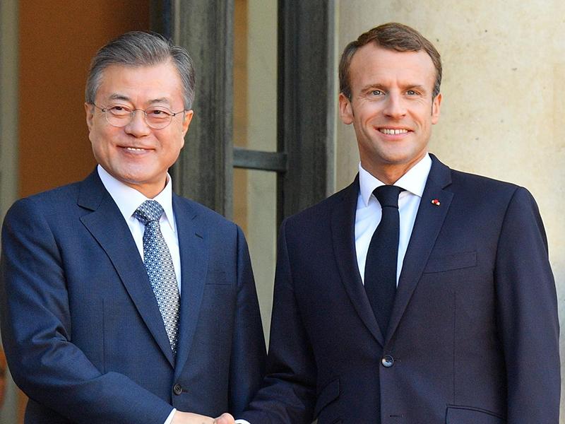 Macron po srečanju z Moonom za jedrsko razorožitev Korejskega polotoka
