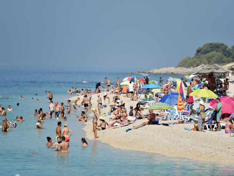 Slovenci največkrat letujejo na Hrvaško