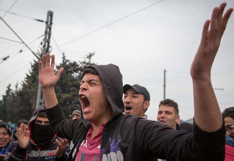 Nemški konzervativci za učenje vrednot migrantskim otrokom