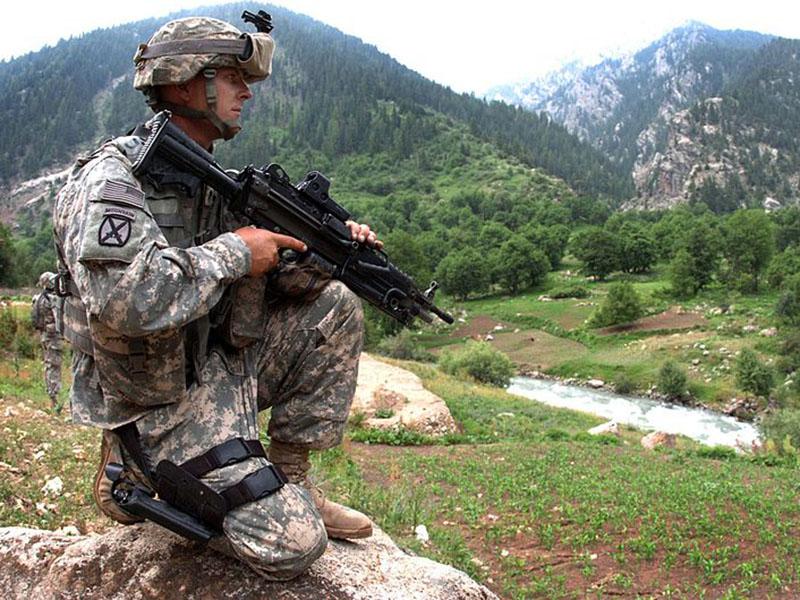 V napadu na versko šolo v Afganistanu številne žrtve