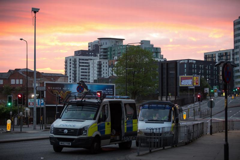 Policija v preiskavi manchestrskega napada naredila 