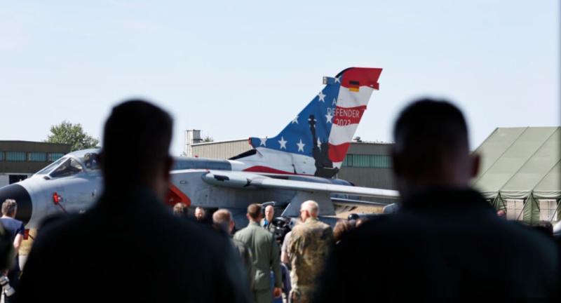 Newsweek: NATO preučuje možnosti vojne z Rusijo
