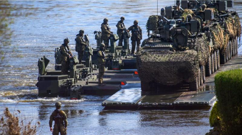 NATO namešča brigado ob meji z Rusijo?