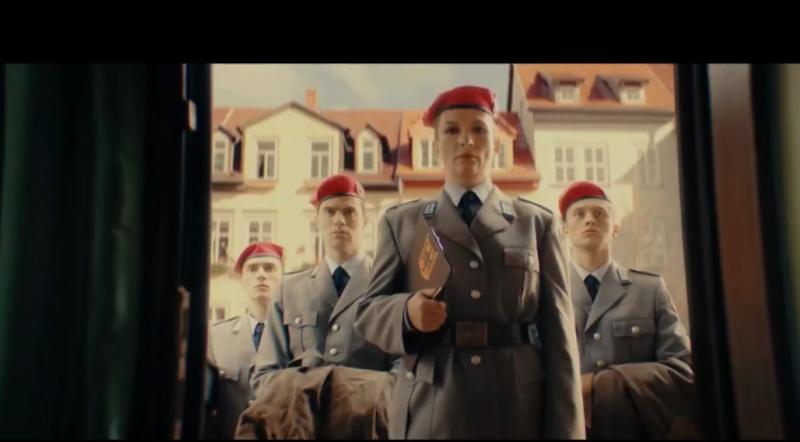 »Heil, Zelenski!« ali kako NATO zaradi Ukrajine ropa Nemčijo (VIDEO)