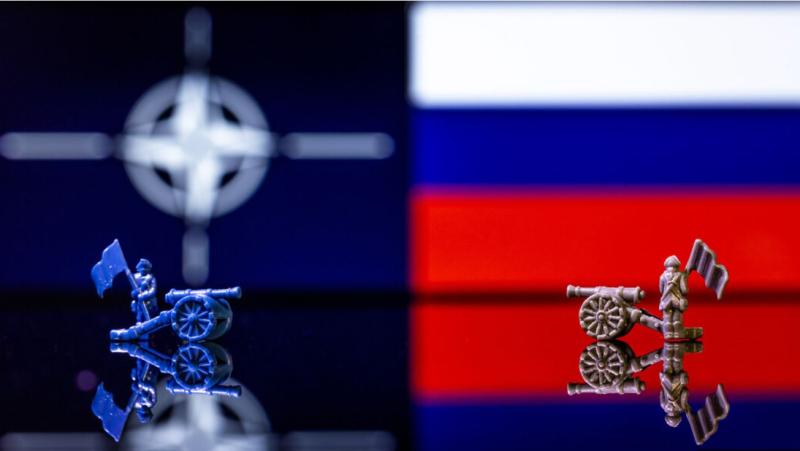 Kremelj: Odnosi med Rusijo in Natom so na ravni direktne konfrontacije