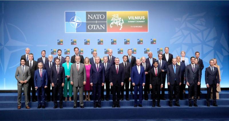 Nemogoča zmaga sedaj pogoj za vstop Ukrajine v NATO, zaokrožil tudi viralni video »NATO voditeljev - bojevnikov«!