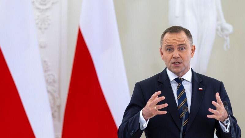 Poljski predsednik se posvetuje z duhom: Pogovarjava se skoraj vsak dan!