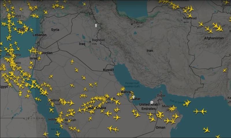 Tako je zdaj videti nebo nad Bližnjim vzhodom: Ves svet v strahu spremlja TO letalo, prizor je strašljiv