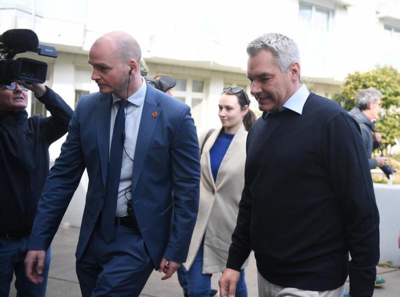 Avstrijski predsednik se bo srečal z vodjo svobodnjaške stranke o oblikovanju vlade