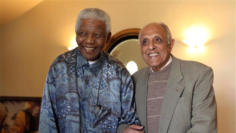 Umrl borec proti apartheidu in Mandelov sojetnik Ahmed Kathrada