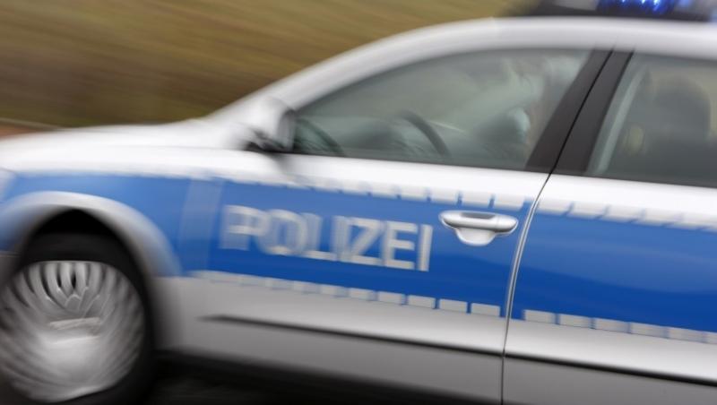 Policija v nemškem Aachnu na lovu za golim moškim