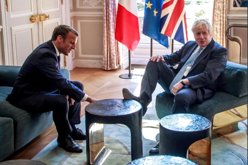 »Vedno isti cirkus!« Macron, jezen zaradi Johnsonovega »vulgarnega obnašanja«, razkril žaljiv vzdevek zanj