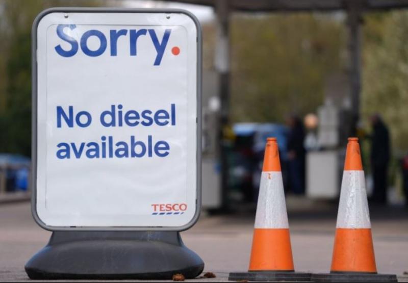 V EU se začenjajo nemiri, vojska na ulicah: Kritično bo pomanjkanje dizla, prizadeta bo tudi Slovenija!