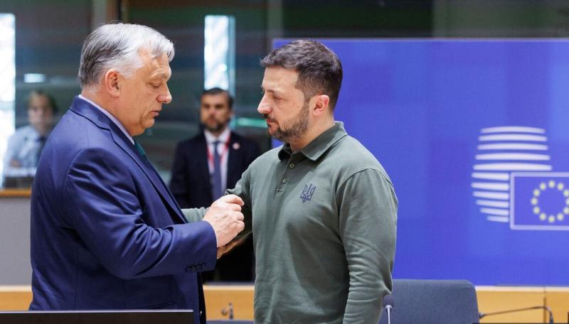 Na Madžarskem novi reklamni panoji, ki so zgrozili Bruselj. Je šel Orbán res predaleč?