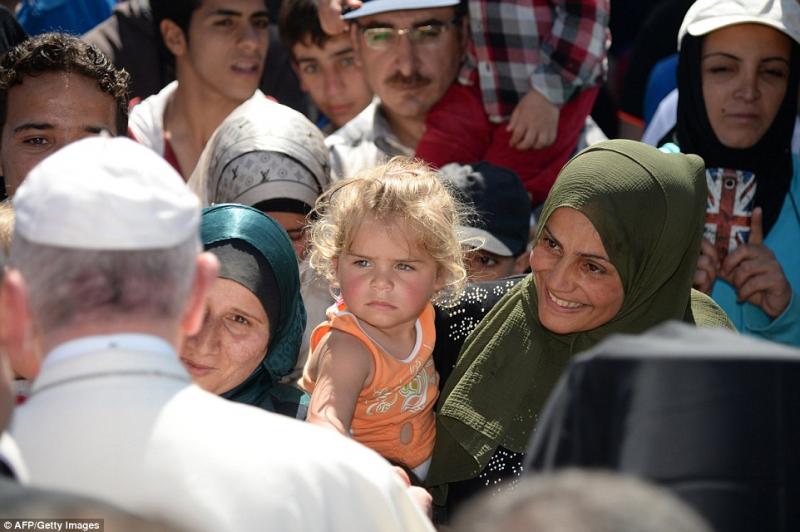Papež je ob svetovnem dnevu migrantov pozval k sprejetju, zaščiti in integraciji migrantov in beguncev 
