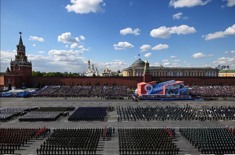 Dan zmage v Moskvi: Zakaj je svet gledal vojaško parado v Rusiji