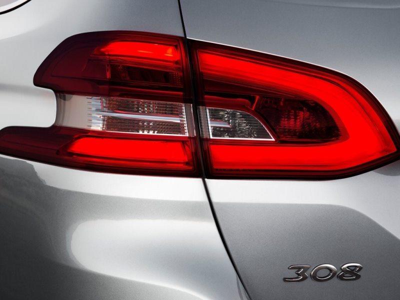 PSA Peugeot Citroen bo odpustil 1300 zaposlenih