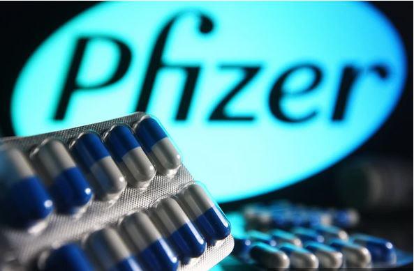 Panika v Pfizerju: zaposlena ukradla 12.000 datotek, vključno s poslovnimi skrivnostmi o proticovid cepivu