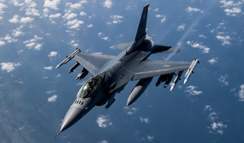 Ukrajinske letalske sile priznale: Zahodni F-16 »ne morejo tekmovati« z ruskimi lovci Su-35