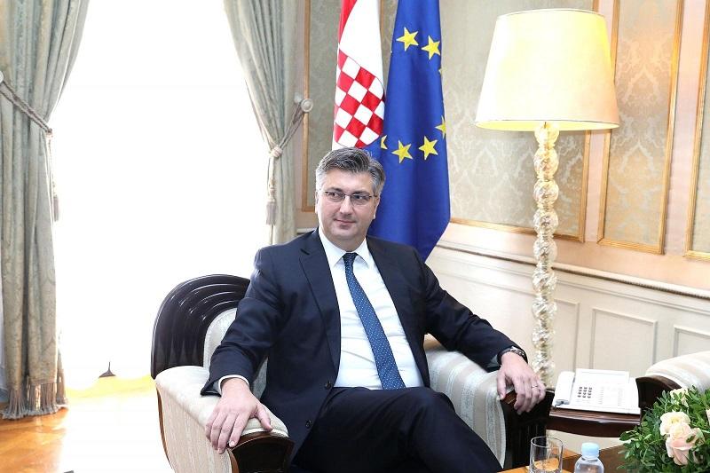 Plenković Janši ponovil pripravljenost na pogovore o meji