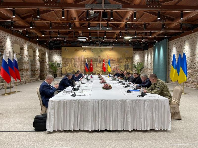 Ruska delegacija bo Ukrajince brez Putina pričakala v Carigradu, Zelenski pa se hoče pogovarjati le s Putinom!
